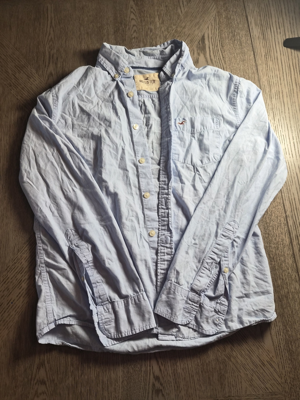 Hollister Men’s Light Blue Button-Down Shirt